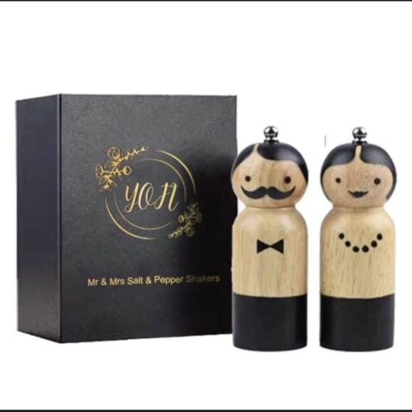 Kitchen Love Other - Kitchen Love Mr & Mrs Salt & Pepper Shakers New in Box